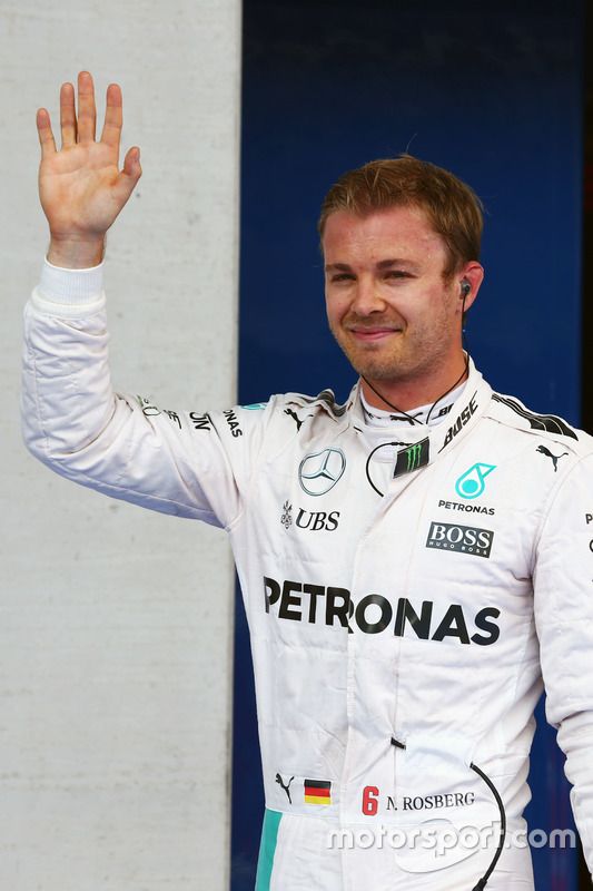Nico Rosberg, de Mercedes AMG F1 celebra en parc ferme