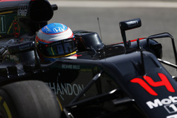 Fernando Alonso, McLaren MP4-31 on track