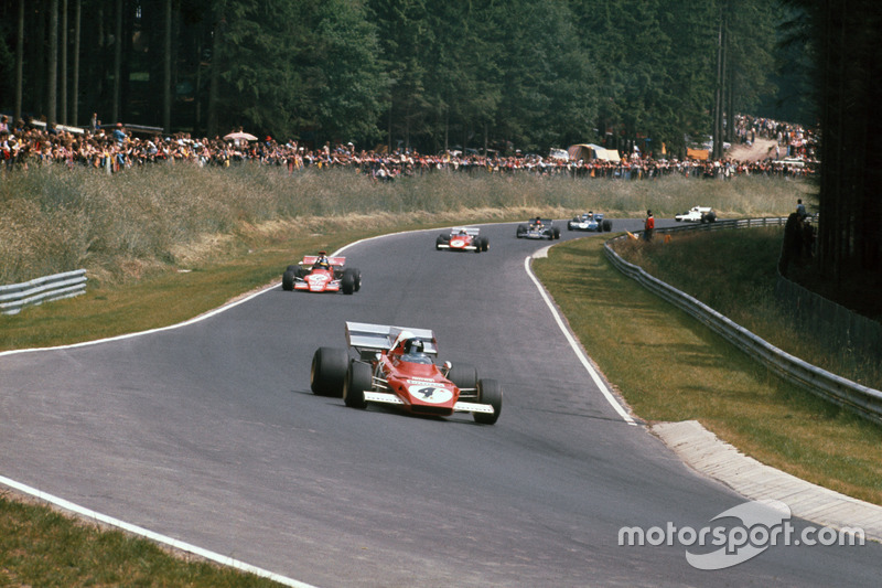 Jacky Ickx, Ferrari 312B2, Ronnie Peterson, March 721G Ford; Clay Regazzoni, Ferrari 312B2 y Emerson Fittipaldi, Lotus