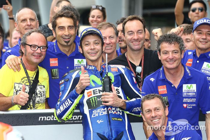 Valentino Rossi foi o segundo colocado e com isso garantiu o vice-campeonato.