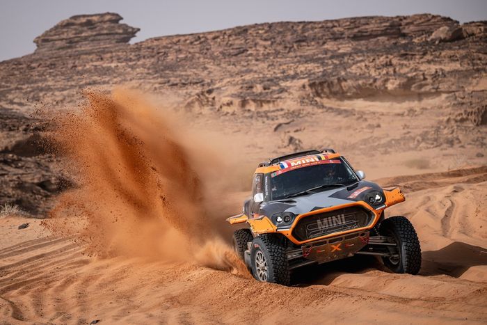 #222 X-Raid Mini JCW Mini: Гийом Де Мевиус, Матье Бомель