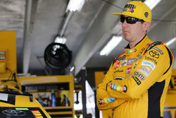 Kyle Busch, Joe Gibbs Racing, Toyota Camry M&M's M&M's Red Nose Day