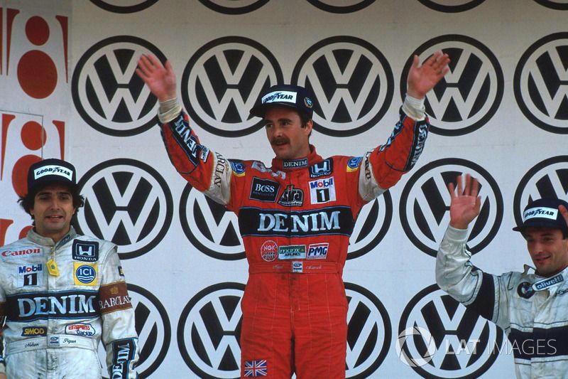 Podio: ganador de la carrera Nigel Mansell, Williams, segundo lugar Nelson Piquet, Williams, tercer 