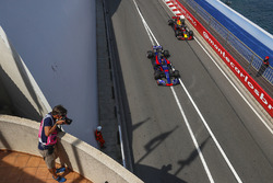 Фотограф, Данніл Квят, Scuderia Toro Rosso STR12, Даніель Ріккардо, Red Bull Racing RB13