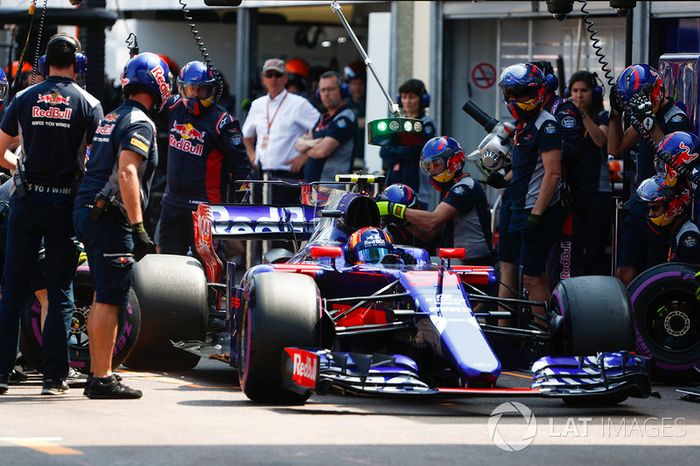 Carlos Sainz Jr., Scuderia Toro Rosso STR12