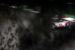 #1 Porsche Team Porsche 919 Hybrid: Neel Jani, Andre Lotterer, Nick Tandy