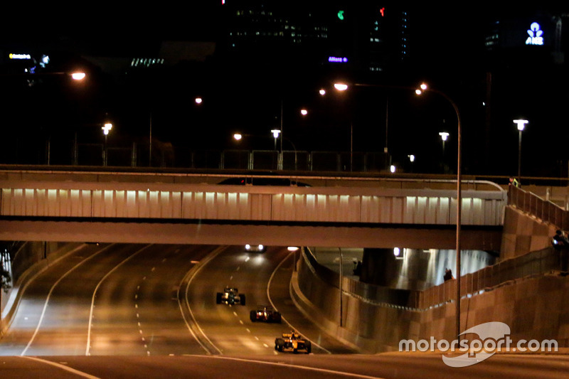 F1 coches en las calles de Adelaide