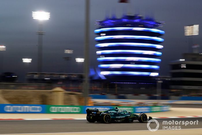 Nico Hulkenberg, Aston Martin AMR22