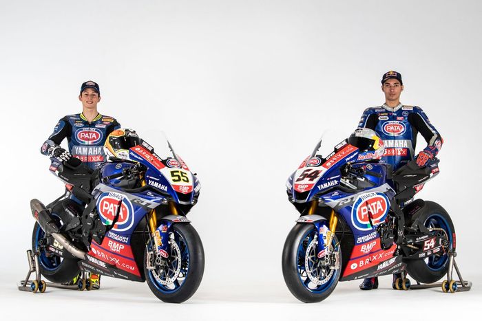 Andrea Locatelli, PATA Yamaha WorldSBK Team, Toprak Razgatlioglu, PATA Yamaha WorldSBK Team