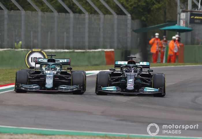 Lewis Hamilton, Mercedes W12, Lance Stroll, Aston Martin AMR21