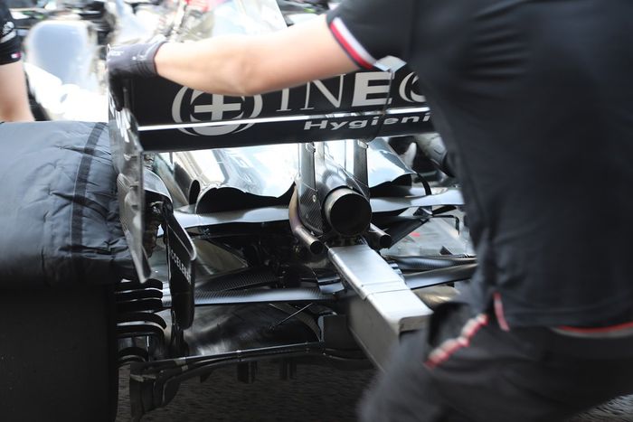 Detalle del difusor del Mercedes W12