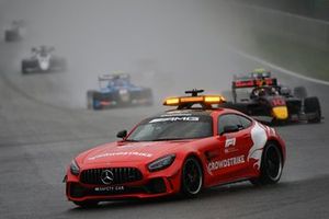The Mercedes safety-car, Jak Crawford, Hitech Grand Prix 