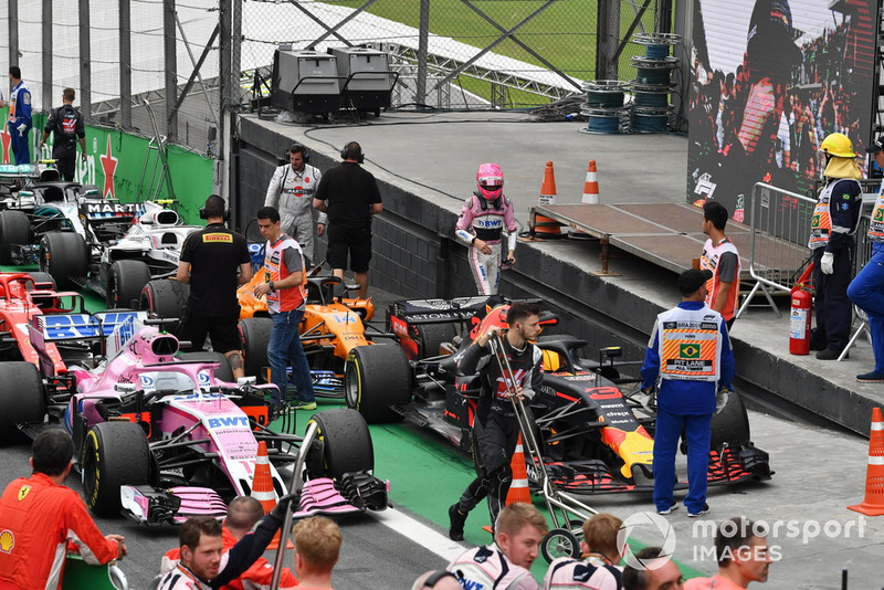 Esteban Ocon, Racing Point Force India dans le Parc Fermé