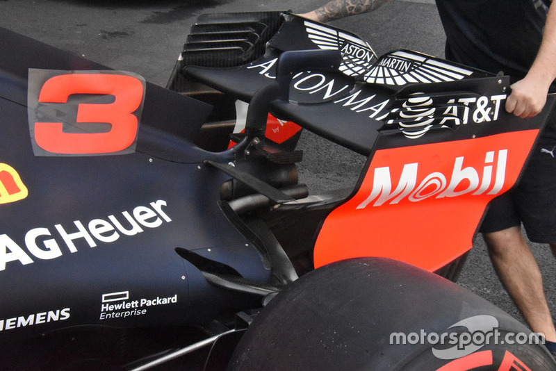 Red Bull RB14