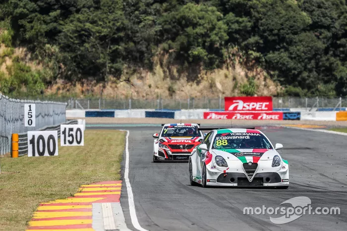 Fabrizio Giovanardi, Team Mulsanne Alfa Romeo Giulietta TCR