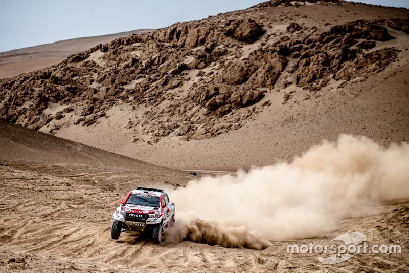 #301 Toyota Gazoo Racing Toyota Hilux: Nasser Al-Attiyah, Matthieu Baumel