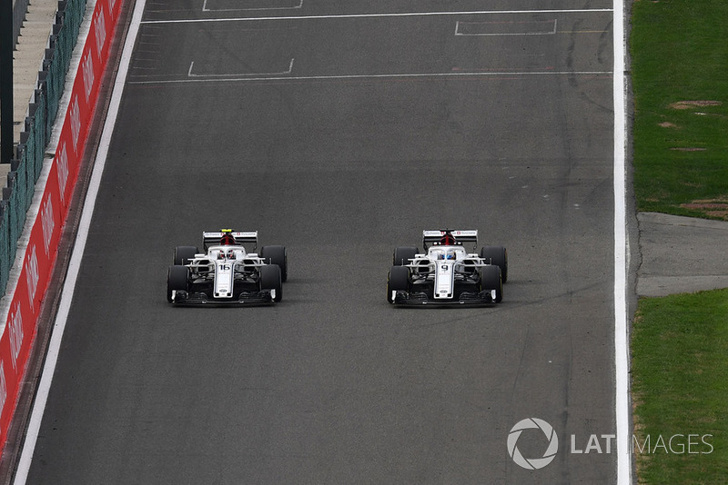 Charles Leclerc, Sauber C37, Marcus Ericsson, Sauber C37