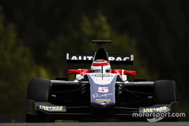 Pedro Piquet est entré dans le top 5 pour la première fois, avec le troisième chrono