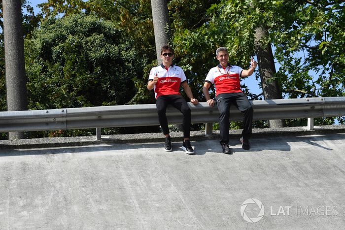 Charles Leclerc, Alfa Romeo Sauber F1 Team, Xevi Pujolar, Alfa Romeo Sauber F1 Team en el peralte de Monza