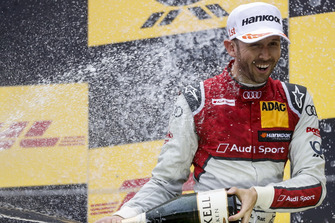 Podyum: Yarış galibi Rene Rast, Audi Sport Team Rosberg