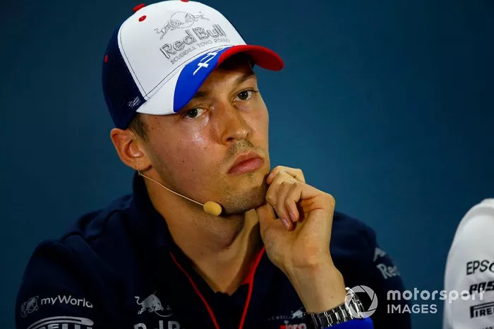 20º: Daniil Kvyat, Toro Rosso (punido)