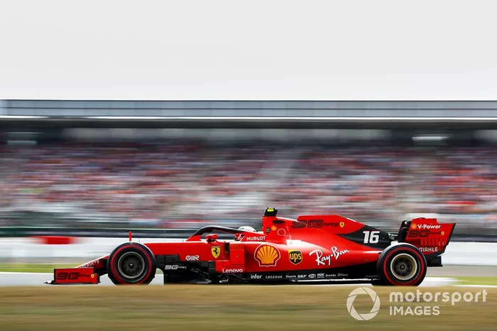 10 - Charles Leclerc conseguiu avançar ao Q3, mas teve problemas em seu carro e não marcou tempo