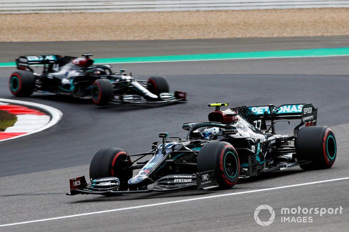 Valtteri Bottas, Mercedes F1 W11, Lewis Hamilton, Mercedes F1 W11