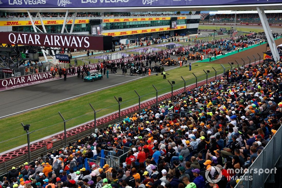 Zajęty grid przed wyścigiem