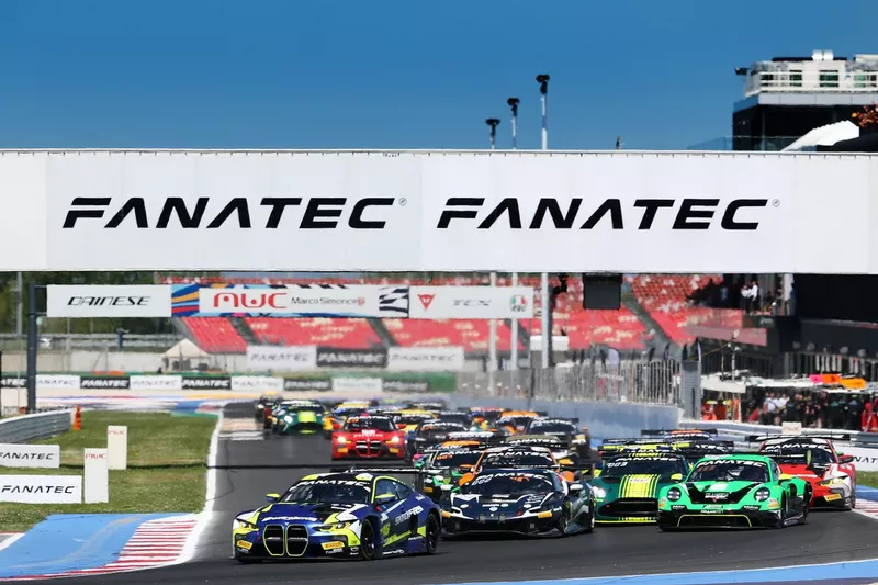 #46 Team WRT, BMW M4 GT3: Valentino Rossi, Maxime Martin 