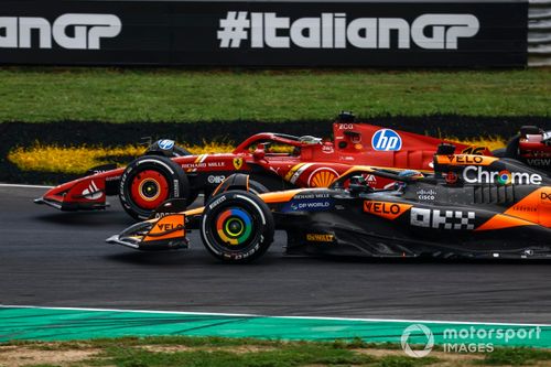 Charles Leclerc, Ferrari SF-24, luta com Oscar Piastri, McLaren MCL38 