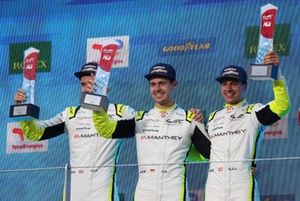 Podio GT: #92 Manthey Purerxcing Porsche 911 GT3 R LMGT3: Aliaksandr Malykhin, Joel Sturm, Klaus Bachler