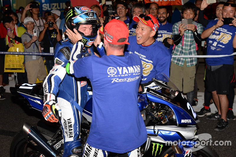 I vincitori #21 Yamaha Factory Racing Team: Katsuyuki Nakasuga, Pol Espargaro, Alex Lowes