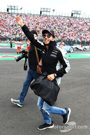 Sergio Perez, Sahara Force India F1 on the drivers parade