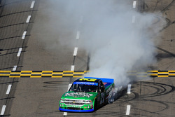 Race winner Johnny Sauter, Chevrolet