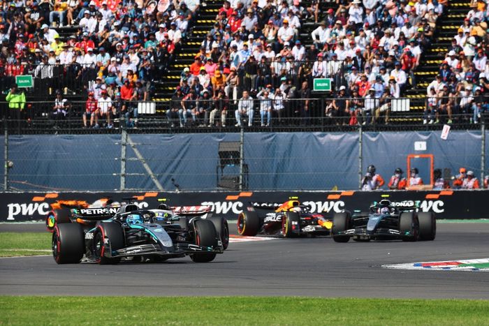 George Russell, Mercedes, Andrea Kimi Antonelli, Mercedes, Yuki Tsunoda, Red Bull Racing