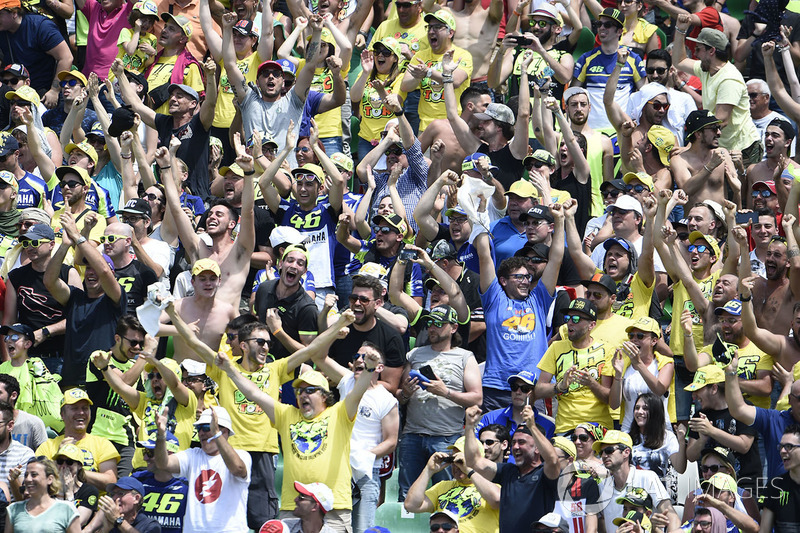 Rossi fans after Marquez crashed