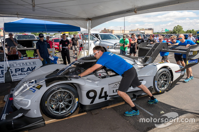 #94 Volkswagen I.D. R Pikes Peak