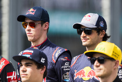Daniil Kvyat, Scuderia Toro Rosso, and Carlos Sainz Jr., Scuderia Toro Rosso