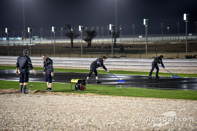 Track drying