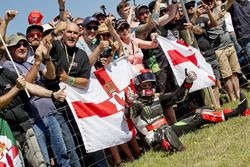 Race winner Jonathan Rea, Kawasaki Racing celebrates with fans