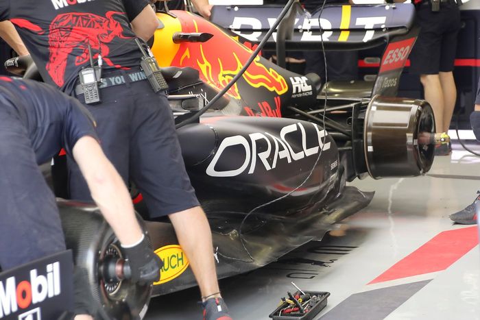 Red Bull Racing RB18 detalle de los pontones