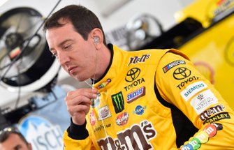 Kyle Busch, Joe Gibbs Racing, Toyota Camry M&M's Chocolate Bar