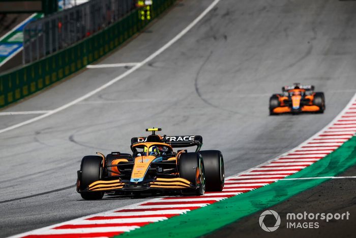 Lando Norris, McLaren MCL36, Daniel Ricciardo