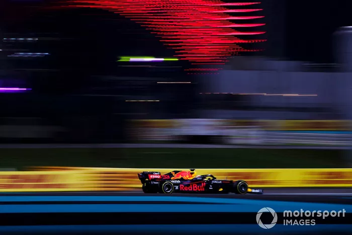 Max Verstappen, Red Bull Racing RB16B