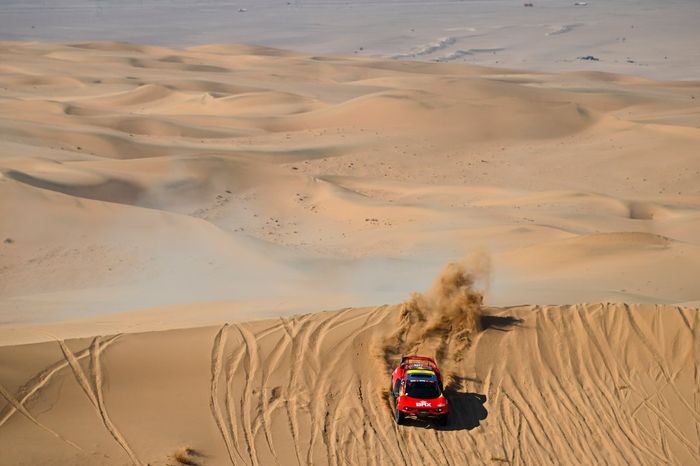 #211 Bahrain Raid Xtreme Prodrive: Sebastien Loeb, Fabian Lurquin