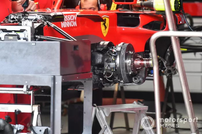 Ferrari SF71H front brake and wheel hub 