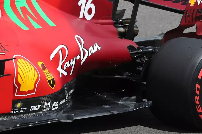 Piso de Charles Leclerc, Ferrari SF21