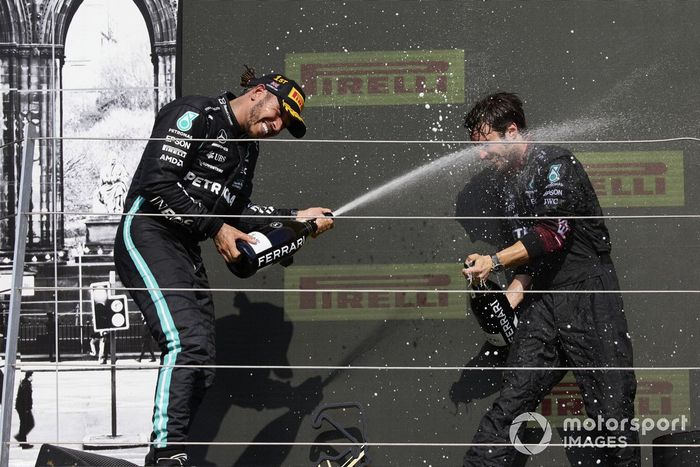 Lewis Hamilton, Mercedes W12