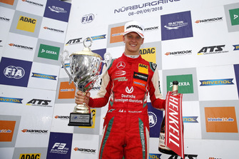 Podium : Le vainqueur Mick Schumacher, PREMA Theodore Racing Dallara F317 - Mercedes-Benz