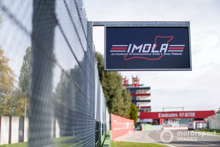 Letrero de Imola